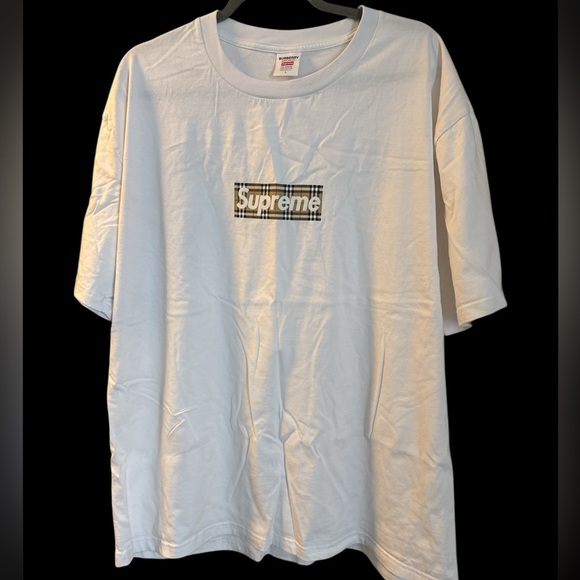 Burberry Other - BURBERRY Supreme Shirt Unisex